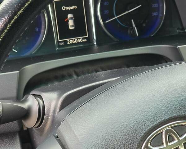 Черный Тойота Камри, объемом двигателя 2.49 л и пробегом 206 тыс. км за 14300 $, фото 10 на Automoto.ua