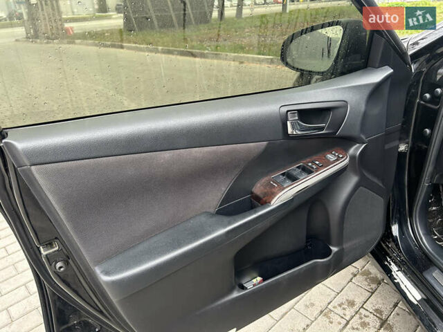Чорний Тойота Камрі, об'ємом двигуна 2.49 л та пробігом 124 тис. км за 17000 $, фото 8 на Automoto.ua