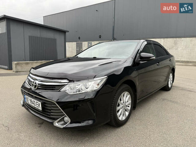 Черный Тойота Камри, объемом двигателя 2.5 л и пробегом 153 тыс. км за 16700 $, фото 1 на Automoto.ua