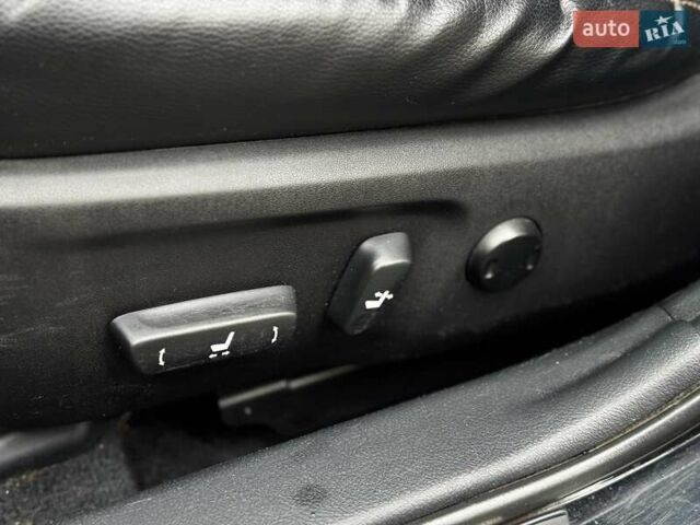 Черный Тойота Камри, объемом двигателя 2.5 л и пробегом 257 тыс. км за 13990 $, фото 22 на Automoto.ua