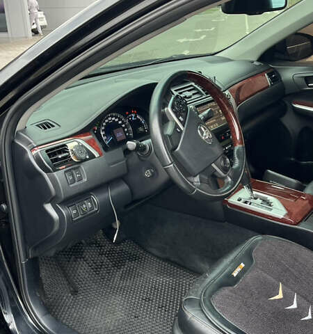 Тойота Камри 2014 в Ирпене на Automoto.ua Черный Тойота Камри, объемом двигателя 2.5 л и пробегом 257 тыс. км за 15200 $, фото 19 на Automoto.ua