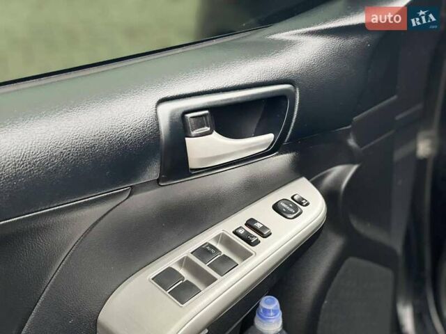 Черный Тойота Камри, объемом двигателя 2.49 л и пробегом 210 тыс. км за 12300 $, фото 11 на Automoto.ua