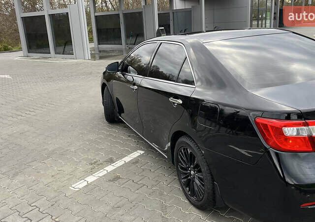 Тойота Камри 2014 в Ирпене на Automoto.ua Черный Тойота Камри, объемом двигателя 2.5 л и пробегом 257 тыс. км за 15200 $, фото 3 на Automoto.ua