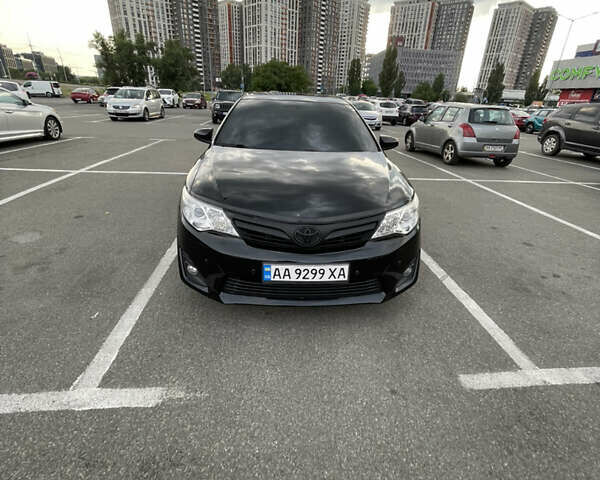 Черный Тойота Камри, объемом двигателя 2.49 л и пробегом 206 тыс. км за 11200 $, фото 6 на Automoto.ua