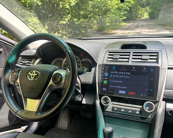 Черный Тойота Камри, объемом двигателя 2.5 л и пробегом 156 тыс. км за 11800 $, фото 2 на Automoto.ua