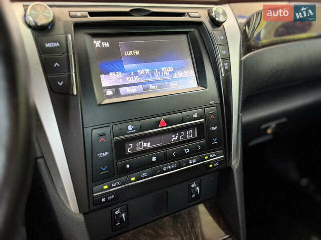 Чорний Тойота Камрі, об'ємом двигуна 2.49 л та пробігом 195 тис. км за 14999 $, фото 9 на Automoto.ua