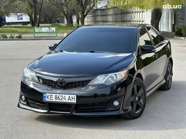 Черный Тойота Камри, объемом двигателя 2.5 л и пробегом 180 тыс. км за 11999 $, фото 5 на Automoto.ua