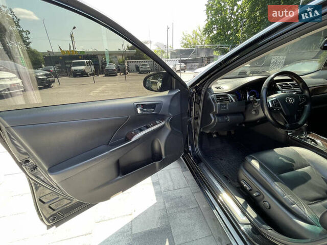 Черный Тойота Камри, объемом двигателя 2.5 л и пробегом 215 тыс. км за 16900 $, фото 19 на Automoto.ua