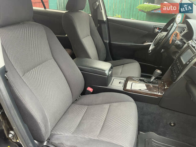 Тойота Камри 2014 в Черкассах на Automoto.ua Черный Тойота Камри, объемом двигателя 2.5 л и пробегом 189 тыс. км за 14250 $, фото 31 на Automoto.ua