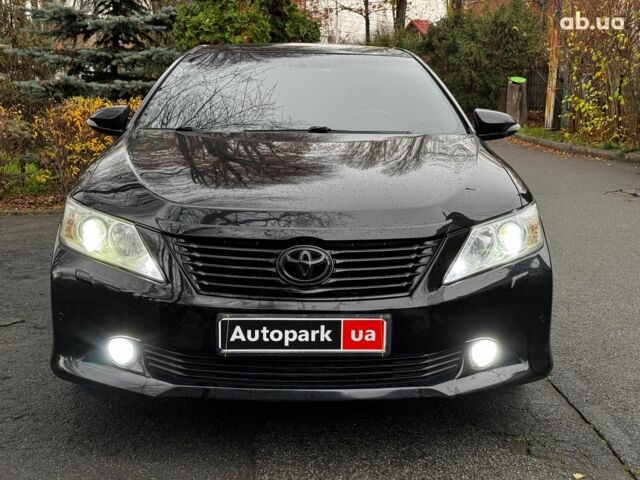 Черный Тойота Камри, объемом двигателя 2.5 л и пробегом 257 тыс. км за 13990 $, фото 1 на Automoto.ua