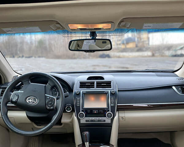 Чорний Тойота Камрі, об'ємом двигуна 2.49 л та пробігом 149 тис. км за 13400 $, фото 15 на Automoto.ua