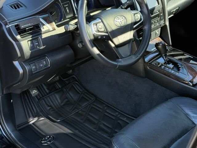 Черный Тойота Камри, объемом двигателя 2.5 л и пробегом 130 тыс. км за 17999 $, фото 9 на Automoto.ua