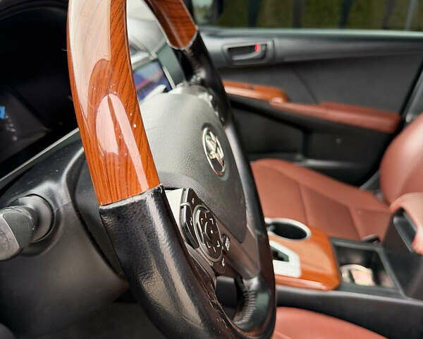 Черный Тойота Камри, объемом двигателя 2.5 л и пробегом 190 тыс. км за 14777 $, фото 16 на Automoto.ua