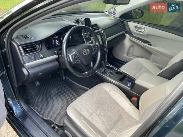 Черный Тойота Камри, объемом двигателя 2.49 л и пробегом 170 тыс. км за 13000 $, фото 11 на Automoto.ua