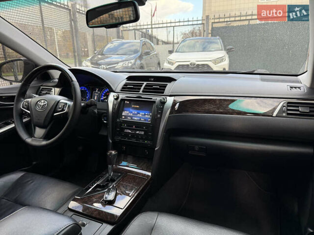 Черный Тойота Камри, объемом двигателя 2.5 л и пробегом 190 тыс. км за 15500 $, фото 14 на Automoto.ua