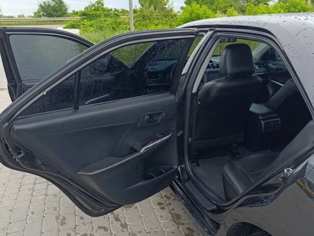 Чорний Тойота Камрі, об'ємом двигуна 0 л та пробігом 250 тис. км за 10300 $, фото 7 на Automoto.ua