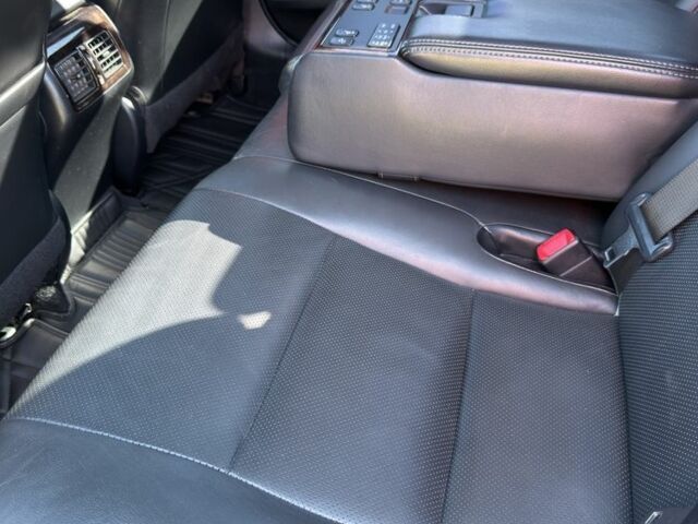 Черный Тойота Камри, объемом двигателя 2.5 л и пробегом 130 тыс. км за 17999 $, фото 12 на Automoto.ua