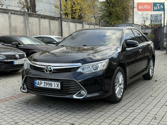 Черный Тойота Камри, объемом двигателя 2.5 л и пробегом 190 тыс. км за 15500 $, фото 2 на Automoto.ua