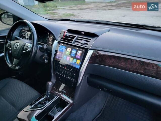 Черный Тойота Камри, объемом двигателя 2.5 л и пробегом 183 тыс. км за 14900 $, фото 5 на Automoto.ua