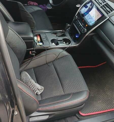 Чорний Тойота Камрі, об'ємом двигуна 2.5 л та пробігом 41 тис. км за 13700 $, фото 2 на Automoto.ua