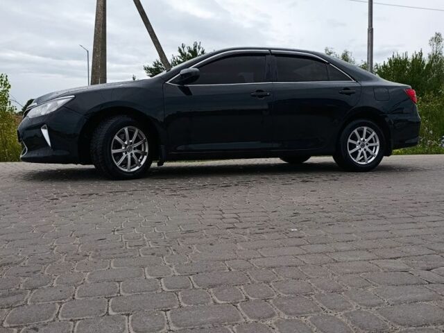 Чорний Тойота Камрі, об'ємом двигуна 0 л та пробігом 250 тис. км за 10300 $, фото 14 на Automoto.ua