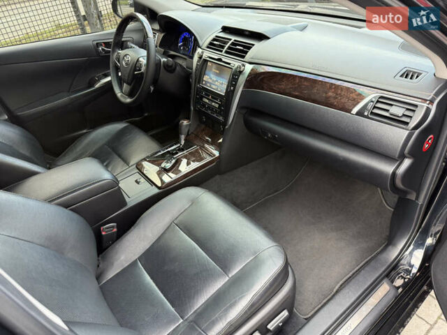 Черный Тойота Камри, объемом двигателя 2.5 л и пробегом 190 тыс. км за 15500 $, фото 8 на Automoto.ua