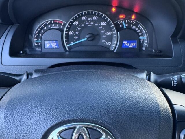 Черный Тойота Камри, объемом двигателя 2.5 л и пробегом 128 тыс. км за 13500 $, фото 12 на Automoto.ua