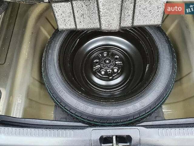 Тойота Камри 2015 в Киеве на Automoto.ua Черный Тойота Камри, объемом двигателя 2.49 л и пробегом 178 тыс. км за 14000 $, фото 15 на Automoto.ua