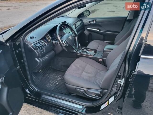 Черный Тойота Камри, объемом двигателя 2.5 л и пробегом 183 тыс. км за 14900 $, фото 8 на Automoto.ua