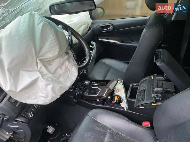 Черный Тойота Камри, объемом двигателя 2.49 л и пробегом 115 тыс. км за 5300 $, фото 9 на Automoto.ua
