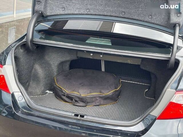 Черный Тойота Камри, объемом двигателя 2.5 л и пробегом 167 тыс. км за 13500 $, фото 5 на Automoto.ua