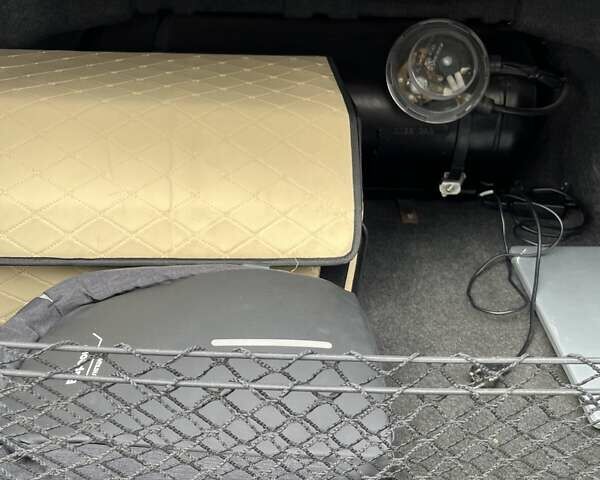 Чорний Тойота Камрі, об'ємом двигуна 2.5 л та пробігом 237 тис. км за 16000 $, фото 6 на Automoto.ua