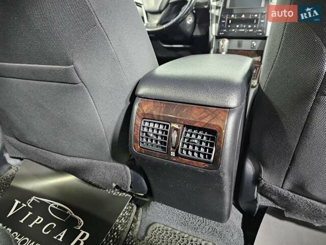 Чорний Тойота Камрі, об'ємом двигуна 2.49 л та пробігом 210 тис. км за 16999 $, фото 17 на Automoto.ua