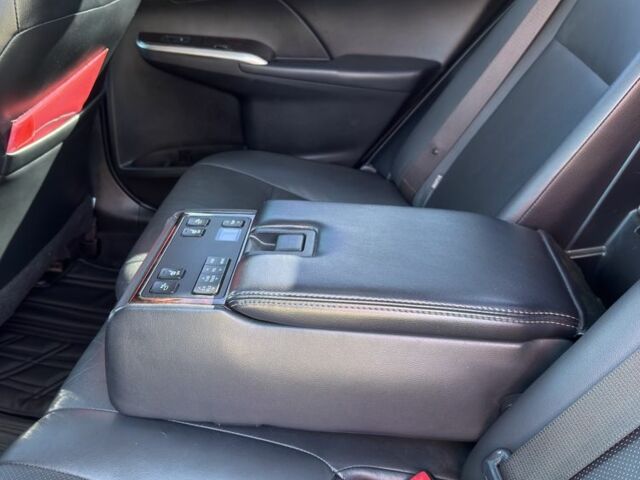 Черный Тойота Камри, объемом двигателя 2.5 л и пробегом 130 тыс. км за 17999 $, фото 11 на Automoto.ua