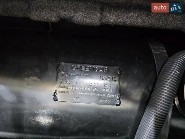 Чорний Тойота Камрі, об'ємом двигуна 2.49 л та пробігом 210 тис. км за 16999 $, фото 12 на Automoto.ua