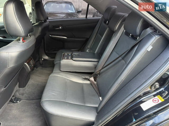 Черный Тойота Камри, объемом двигателя 2.5 л и пробегом 190 тыс. км за 15500 $, фото 5 на Automoto.ua