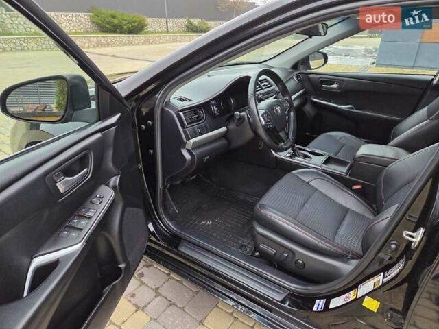 Чорний Тойота Камрі, об'ємом двигуна 2.49 л та пробігом 183 тис. км за 13900 $, фото 15 на Automoto.ua