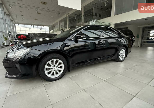 Черный Тойота Камри, объемом двигателя 2.49 л и пробегом 321 тыс. км за 16000 $, фото 6 на Automoto.ua