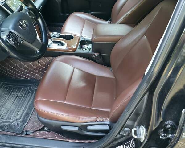 Чорний Тойота Камрі, об'ємом двигуна 2.49 л та пробігом 180 тис. км за 11000 $, фото 3 на Automoto.ua