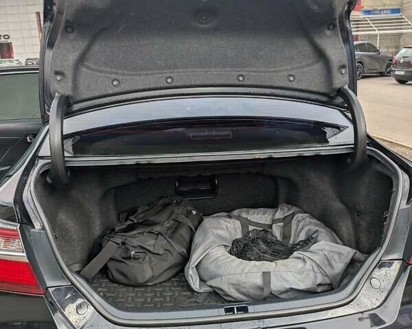 Черный Тойота Камри, объемом двигателя 2.49 л и пробегом 205 тыс. км за 19000 $, фото 7 на Automoto.ua