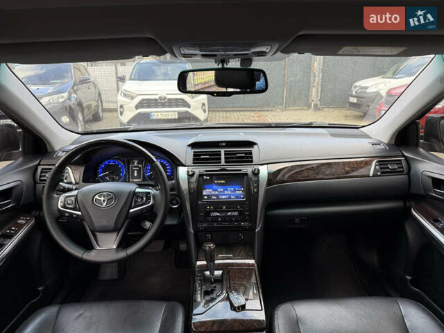 Черный Тойота Камри, объемом двигателя 2.5 л и пробегом 190 тыс. км за 15500 $, фото 6 на Automoto.ua