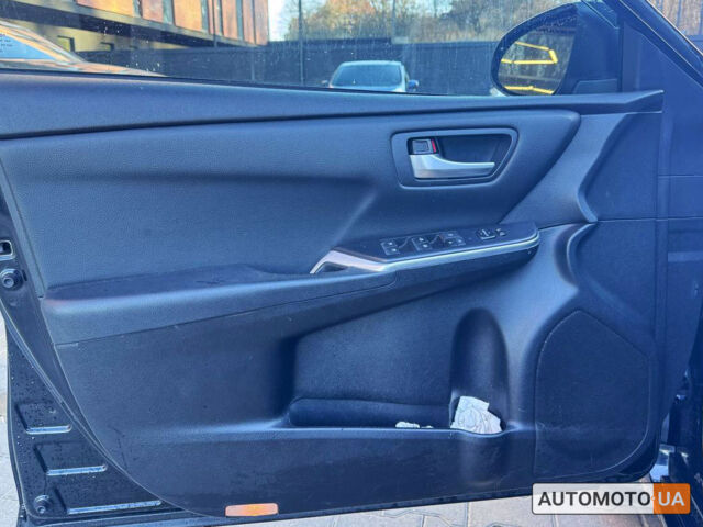 Чорний Тойота Камрі, об'ємом двигуна 2.5 л та пробігом 170 тис. км за 13700 $, фото 6 на Automoto.ua