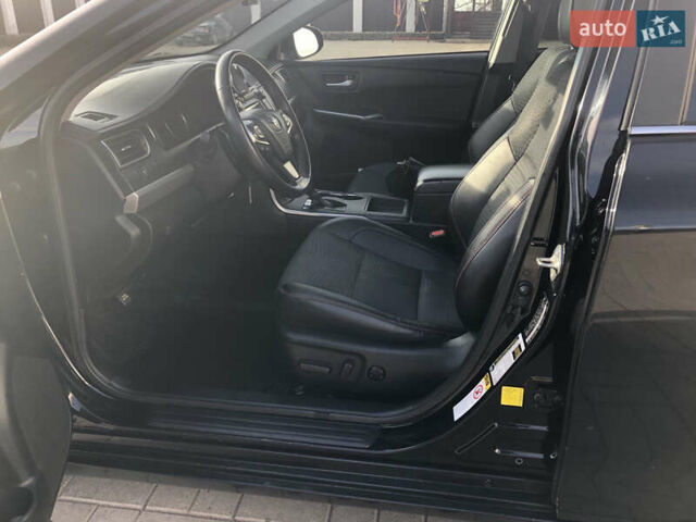 Чорний Тойота Камрі, об'ємом двигуна 2.5 л та пробігом 200 тис. км за 14000 $, фото 5 на Automoto.ua
