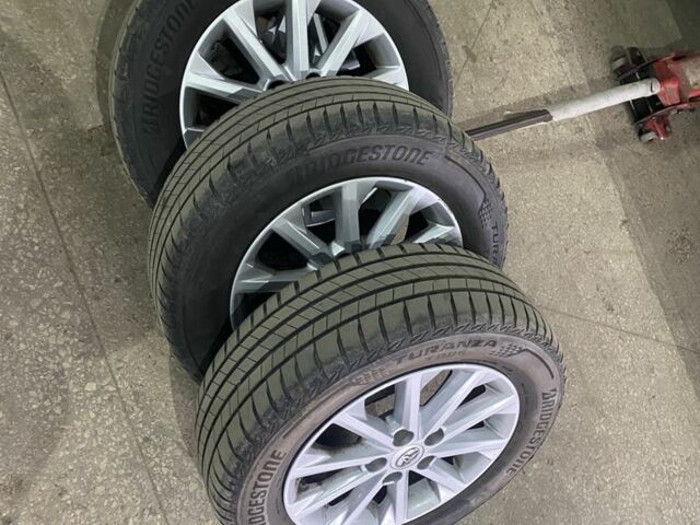 Черный Тойота Камри, объемом двигателя 2.5 л и пробегом 128 тыс. км за 13500 $, фото 18 на Automoto.ua