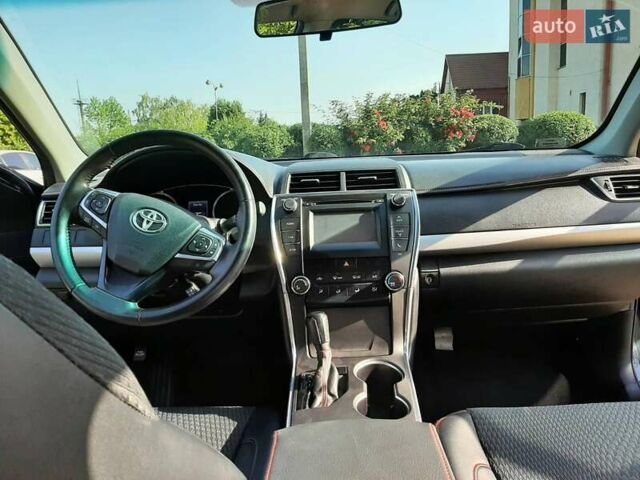 Черный Тойота Камри, объемом двигателя 2.49 л и пробегом 231 тыс. км за 12200 $, фото 3 на Automoto.ua