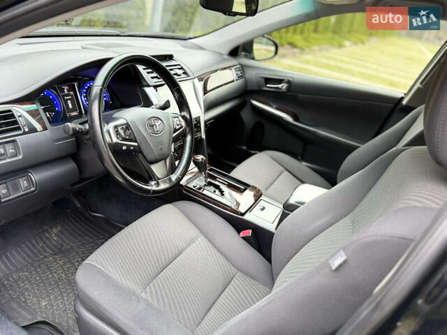 Чорний Тойота Камрі, об'ємом двигуна 2.49 л та пробігом 135 тис. км за 19999 $, фото 10 на Automoto.ua
