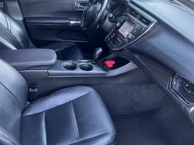 Черный Тойота Камри, объемом двигателя 3.5 л и пробегом 197 тыс. км за 16250 $, фото 13 на Automoto.ua