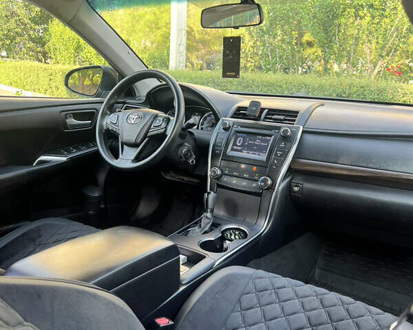 Чорний Тойота Камрі, об'ємом двигуна 2.49 л та пробігом 175 тис. км за 12000 $, фото 7 на Automoto.ua