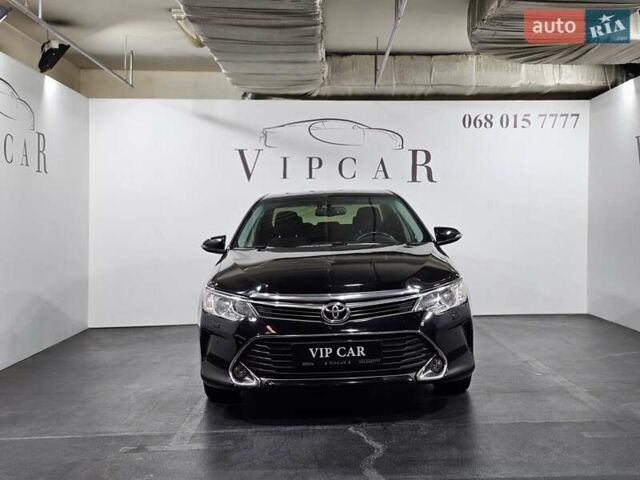 Чорний Тойота Камрі, об'ємом двигуна 2.49 л та пробігом 210 тис. км за 16999 $, фото 2 на Automoto.ua