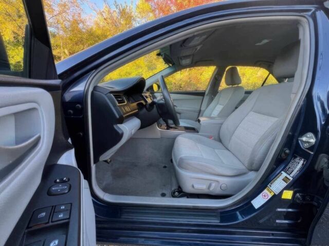 Черный Тойота Камри, объемом двигателя 2.5 л и пробегом 76 тыс. км за 10300 $, фото 8 на Automoto.ua